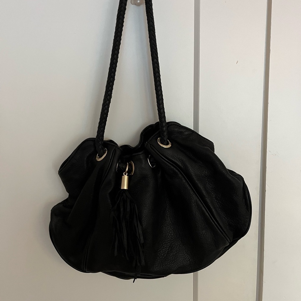 NWOT Michael Michael Kors Bucket bag with tassels - Picture 3 of 9